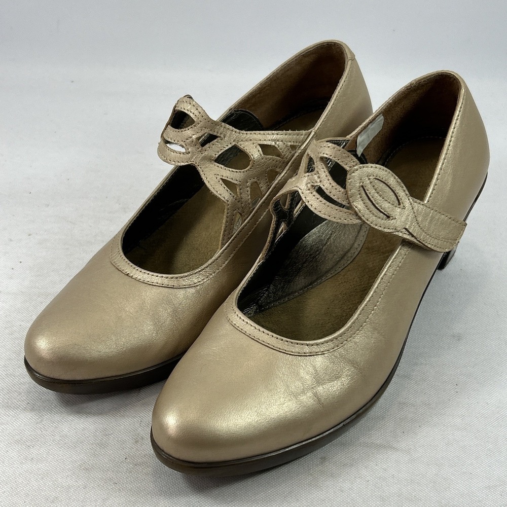 Naot Luma Mary Jane Shoes Women's Sz 8US 38.5EU Gold Leather Block Heels